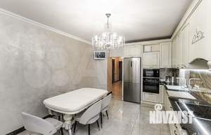 3-к квартира, вторичка, 118м2, 8/17 этаж