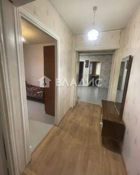 4-к квартира, вторичка, 58м2, 5/5 этаж