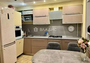 2-к квартира, вторичка, 61м2, 8/9 этаж