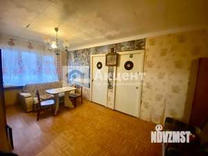 4-к квартира, вторичка, 60м2, 1/5 этаж