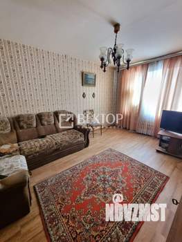 4-к квартира, вторичка, 104м2, 1/9 этаж