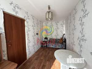 2-к квартира, вторичка, 42м2, 1/4 этаж