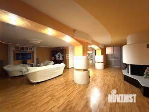 4-к квартира, вторичка, 204м2, 9/10 этаж
