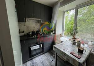2-к квартира, вторичка, 39м2, 1/5 этаж