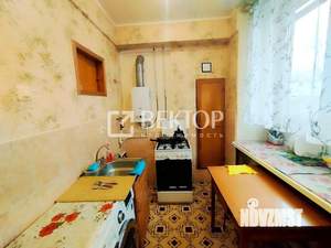 3-к квартира, вторичка, 60м2, 1/4 этаж
