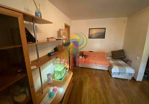 2-к квартира, вторичка, 42м2, 3/5 этаж