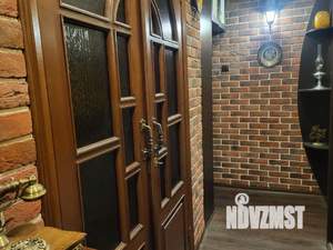 2-к квартира, вторичка, 56м2, 1/3 этаж