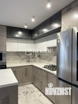 3-к квартира, вторичка, 103м2, 1/5 этаж