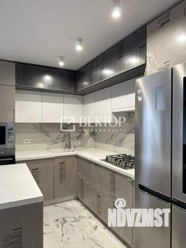 4-к квартира, вторичка, 98м2, 1/6 этаж