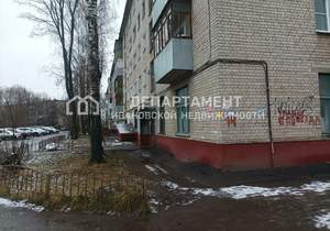 2-к квартира, вторичка, 40м2, 3/5 этаж