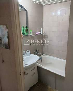 3-к квартира, вторичка, 64м2, 6/9 этаж