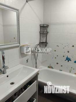2-к квартира, вторичка, 57м2, 1/5 этаж
