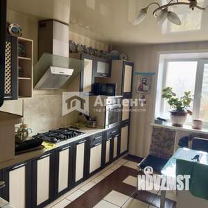 4-к квартира, вторичка, 120м2, 3/10 этаж