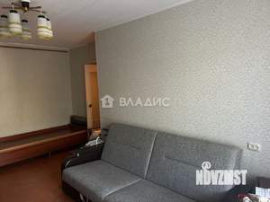 2-к квартира, вторичка, 42м2, 3/5 этаж