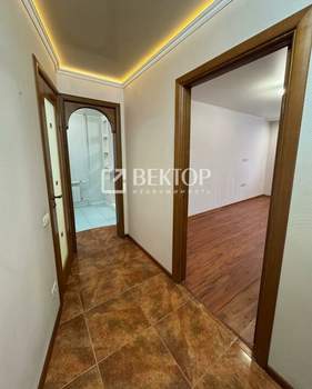 2-к квартира, вторичка, 39м2, 1/5 этаж