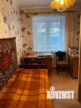 2-к квартира, вторичка, 42м2, 1/4 этаж