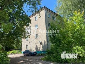 2-к квартира, вторичка, 44м2, 1/4 этаж